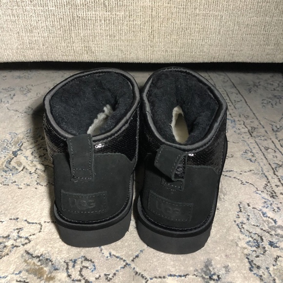UGG Classic Ultra Mini Mirror Ball Boot Black - Picture 6 of 8